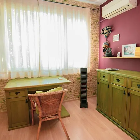 아파트 Space Of Arts ~ Two-bedroom With Balcony *